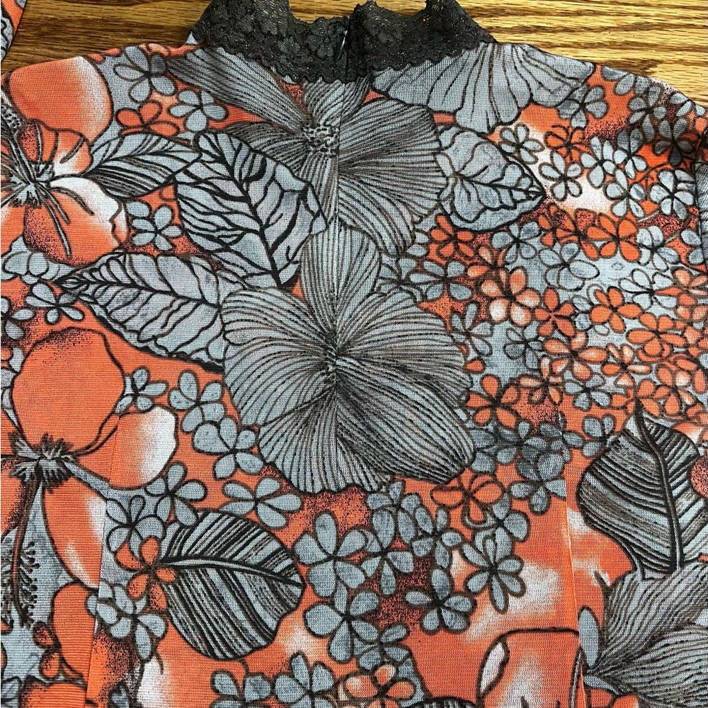Floral Long Sleeve Top - Orange and Black - Picture 6 of 8